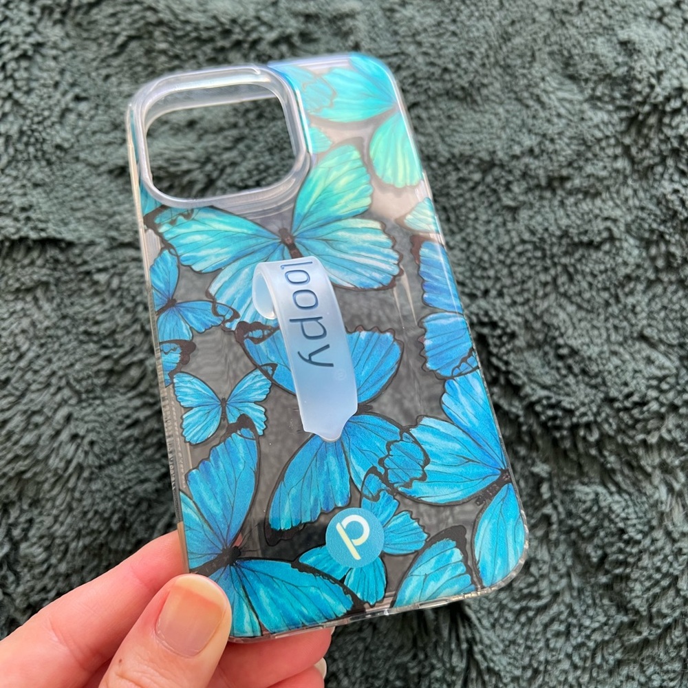 🦋iridescent butterflies loopy🦋